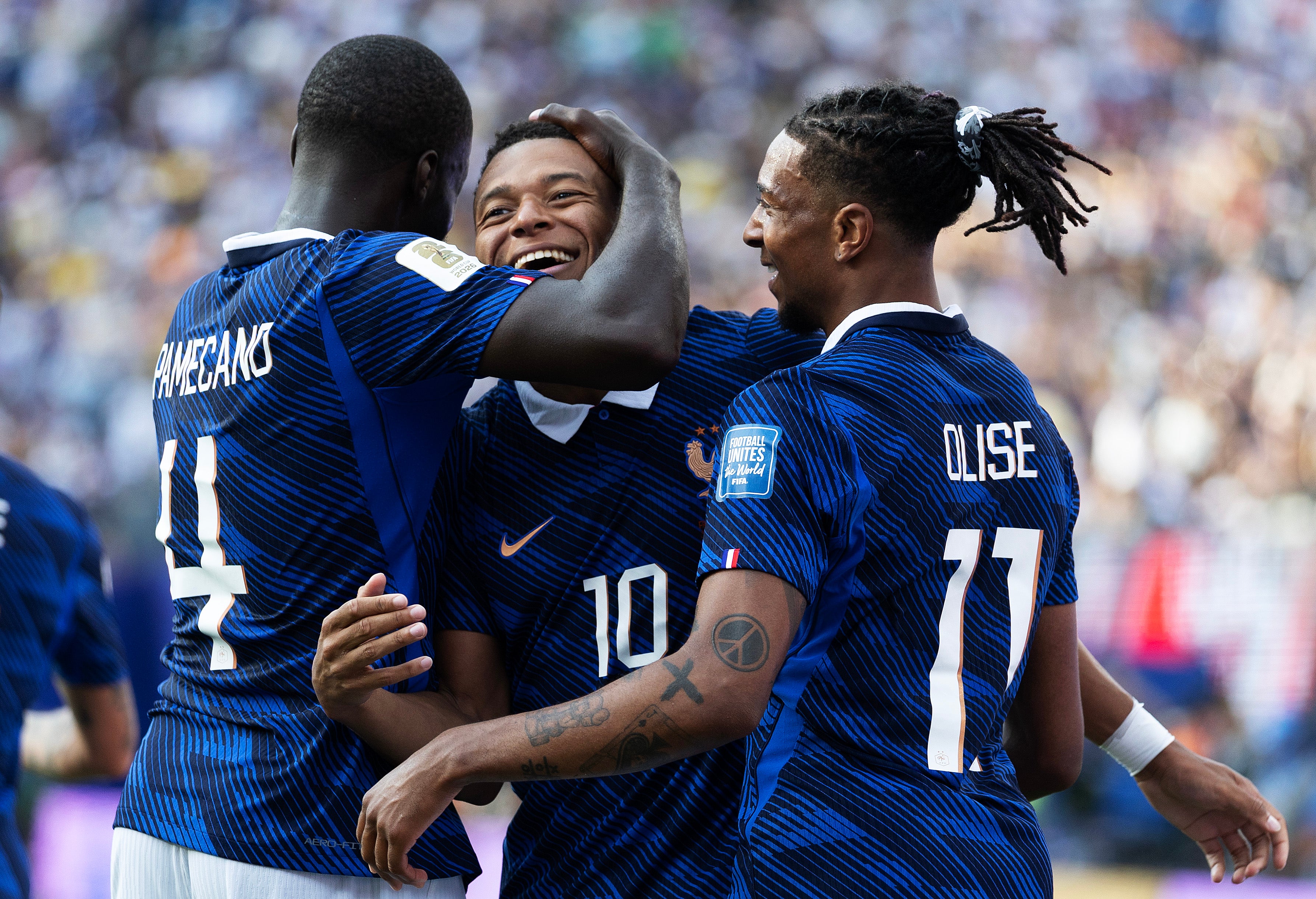 France blend artistry and athleticism