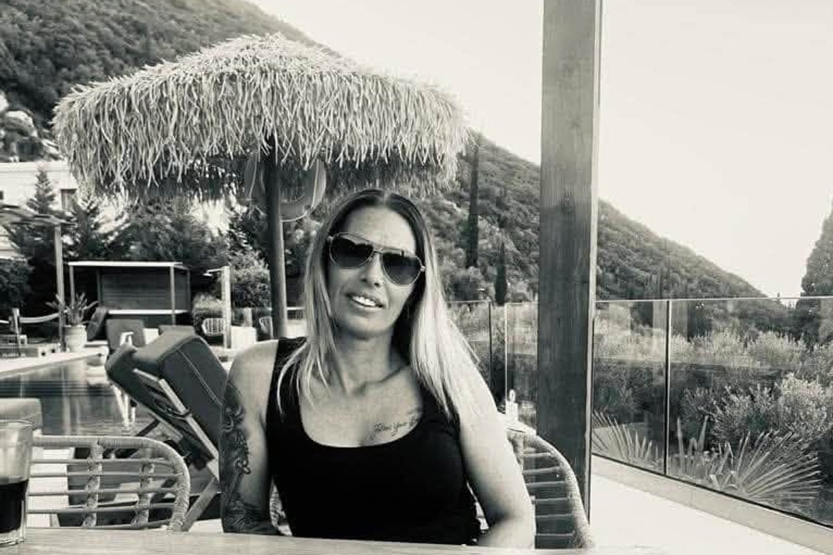 Lisa Fryett: British mother dies weeks after being trapped in raging Spanish wildfires