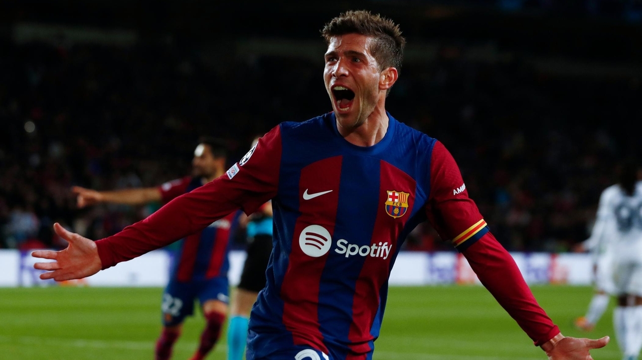 LA Galaxy sign longtime Barcelona midfielder Sergi Roberto through 2028