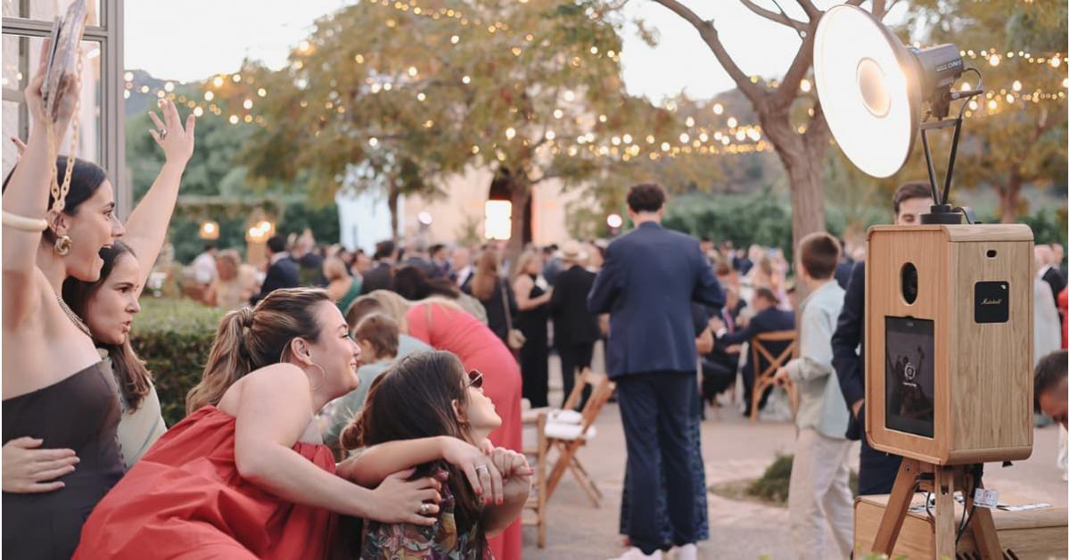 House Party Introduces Turnkey Photo Booth and Special-Effects Packages for Destination Weddings in Spain