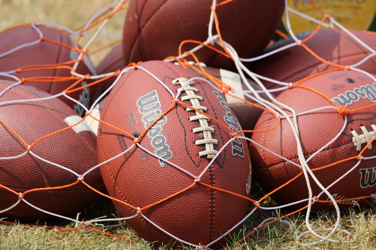 The SCV Goes Back to Football
