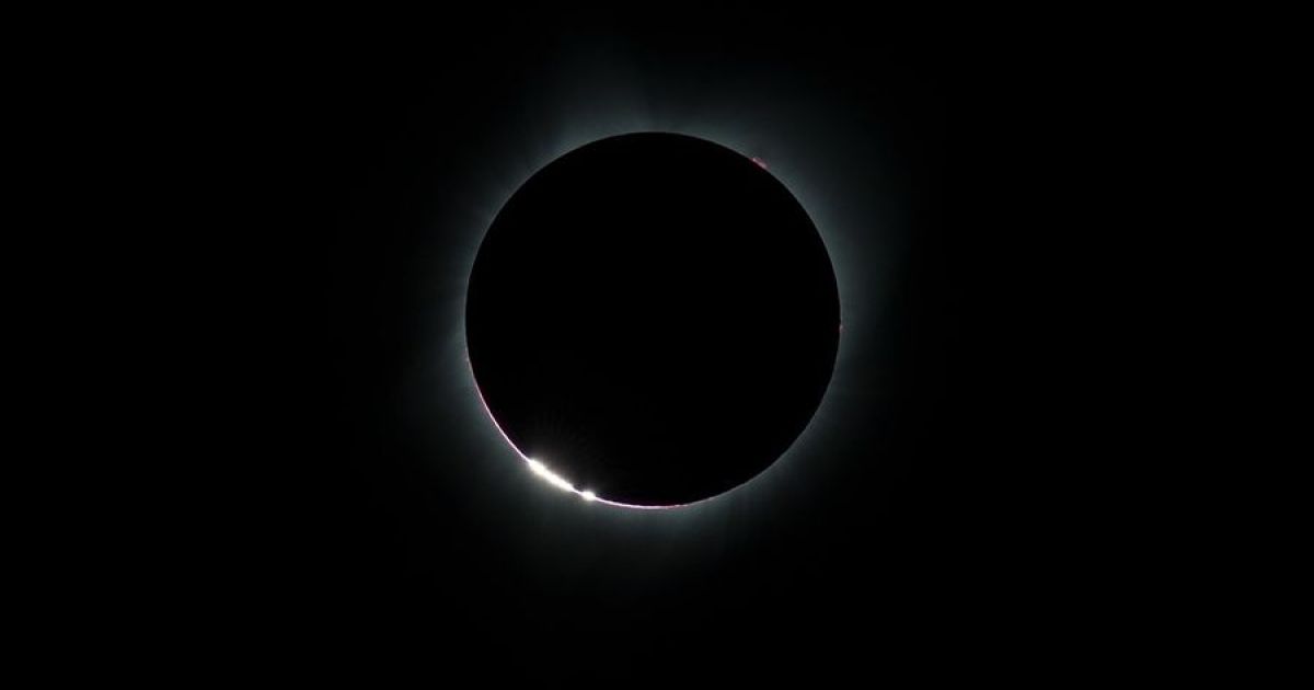 Total solar eclipse 2026: Live updates from Iceland and Spain