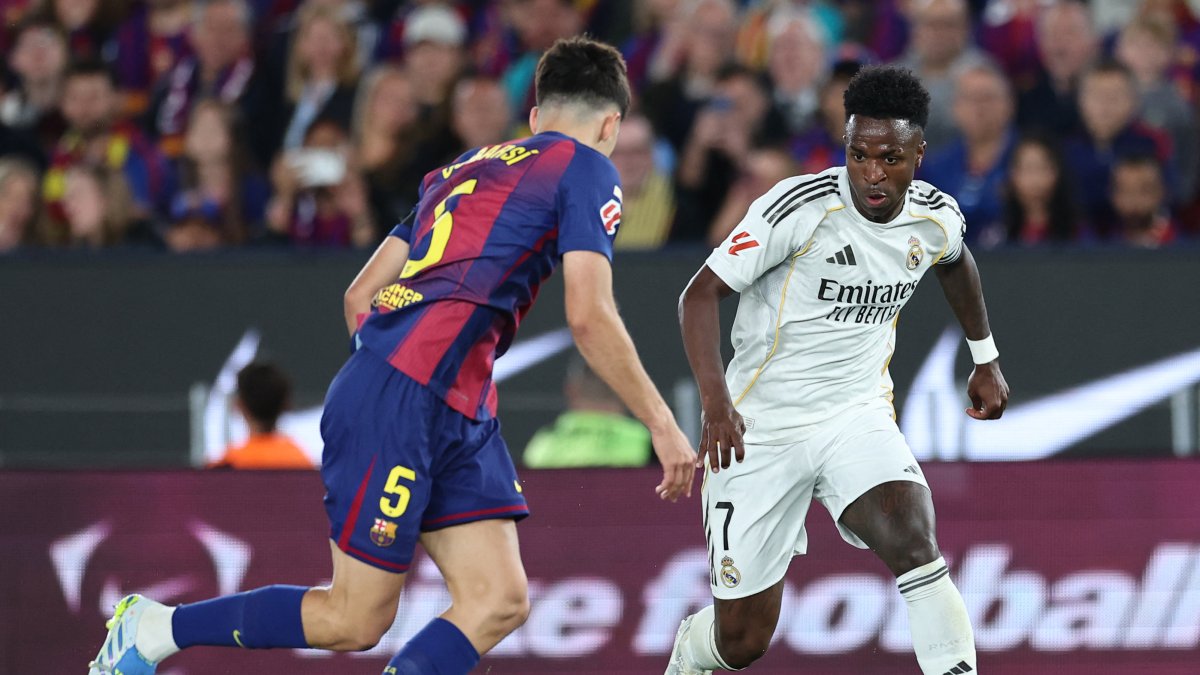 Vinícius Jr. in a Real Madrid vs. FC Barcelona match in 2026