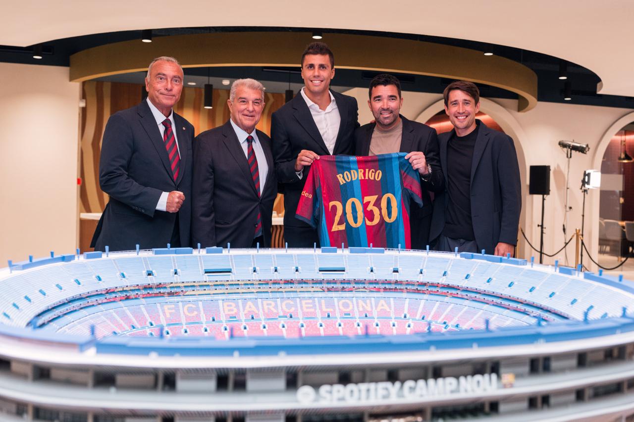 Rodri signs for Barça until 2030