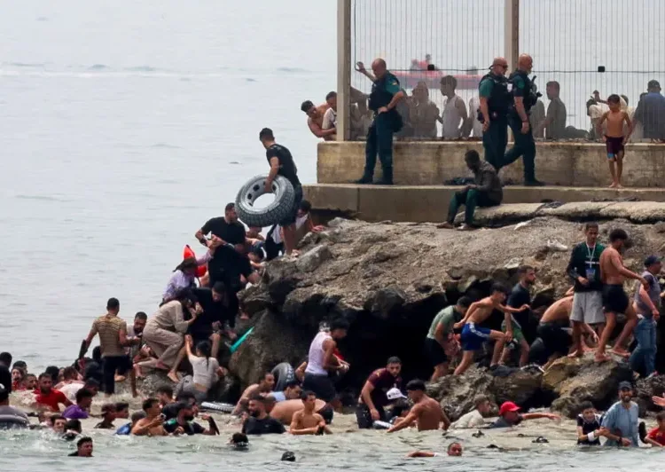 Civil Guards Denounce Trafficking Gangs’ Attempt to Transport Migrants From Ceuta to Spain