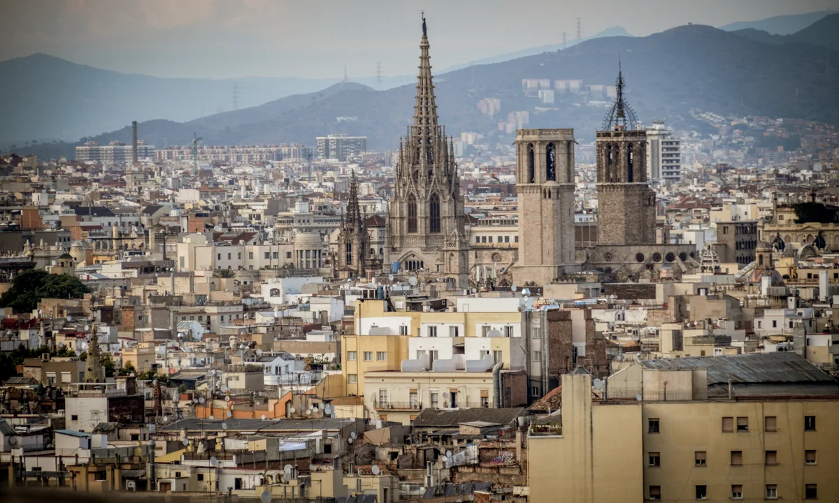 Barcelona to become the first major European city to ban Airbnb-style apartments