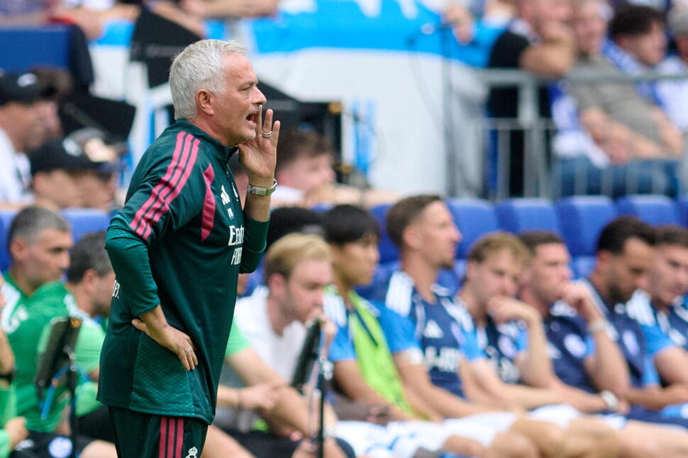 Madrid's Mourinho Shrugs off Rodri Miss After His Move to Barcelona: 'I Don't Need Rodri'