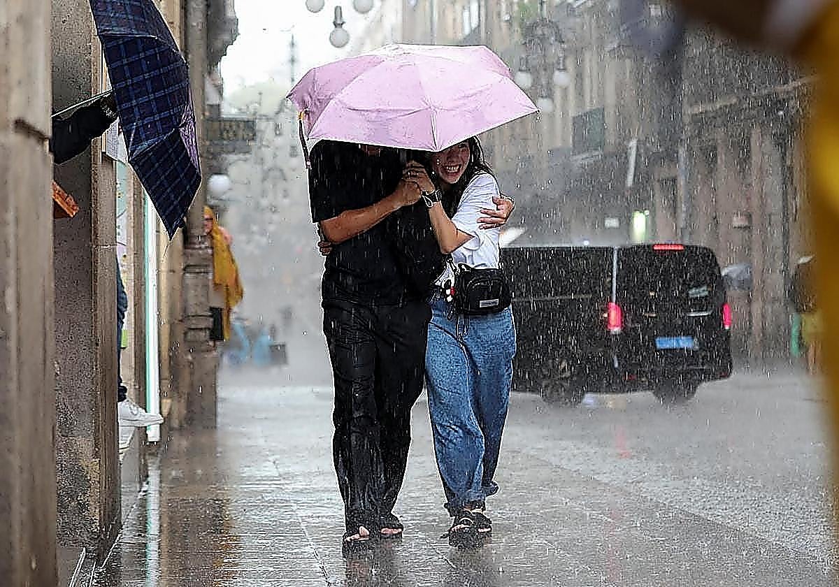 Spain ends August with unusual-for-summer storm and very heavy downpours