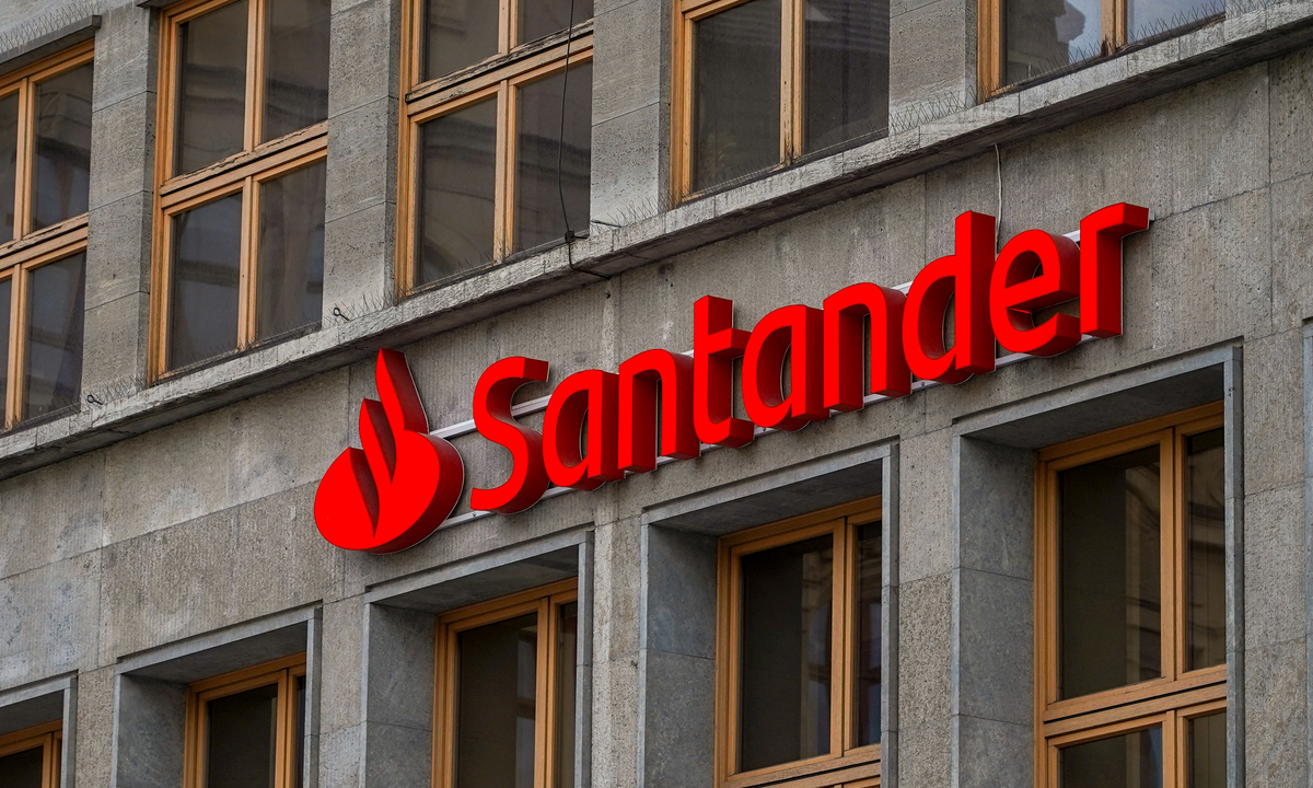 Banco Santander Completes Webster Bank Deal » CBIA
