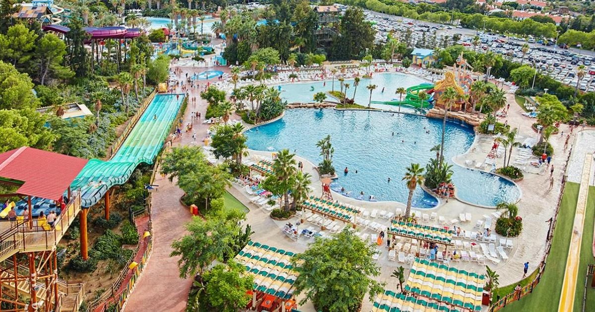 Two waterparks forced to close over disgusting 'brown challenge' spreading across Spain | News World