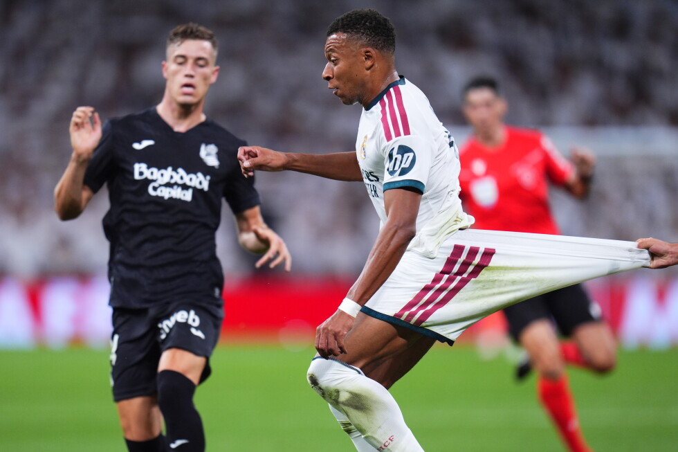 Mbappé nets hat trick in Real Madrid win, Sávio scores on debut with Tottenham