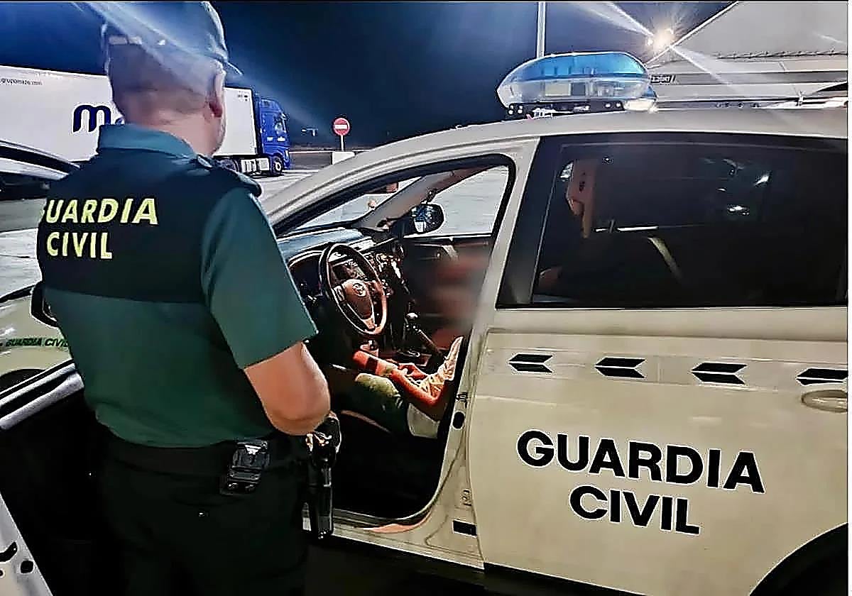 Dad drives 140km across Spain without realising he left son, 10, at Cáceres petrol station