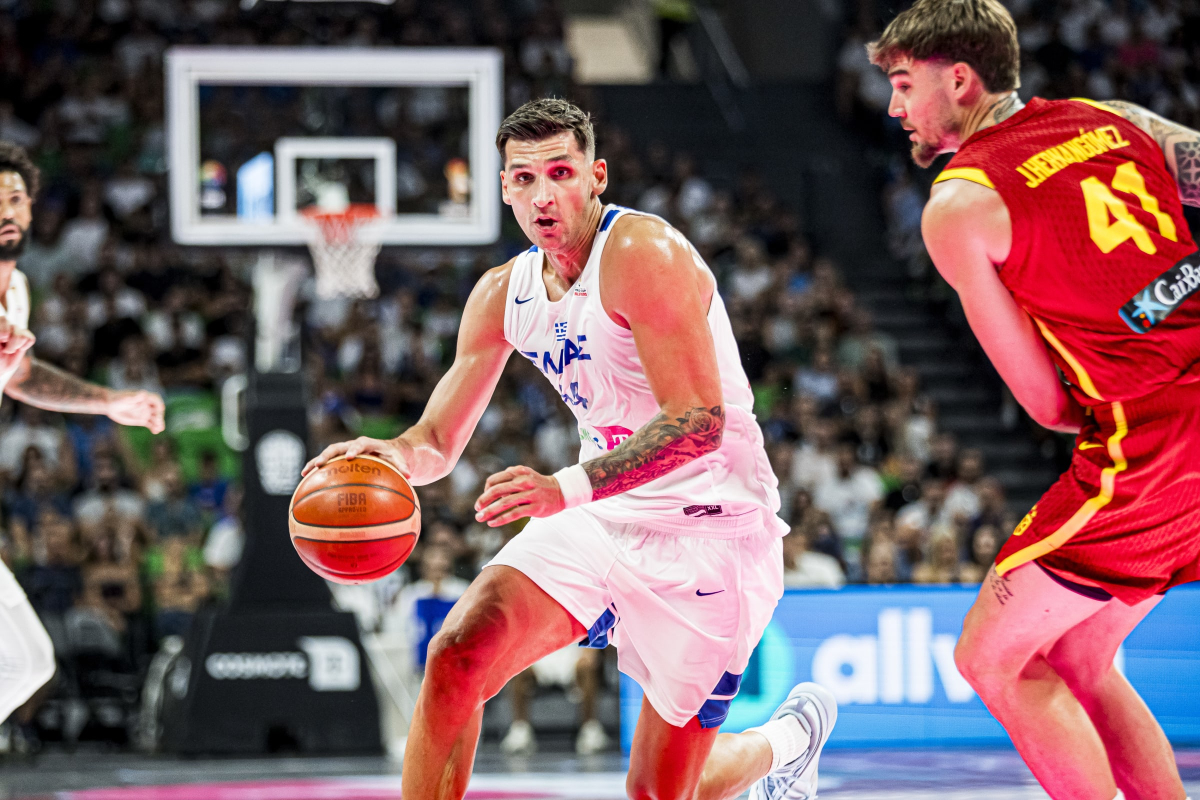 Unstoppable Greece duo helps team survive Spain in overtime