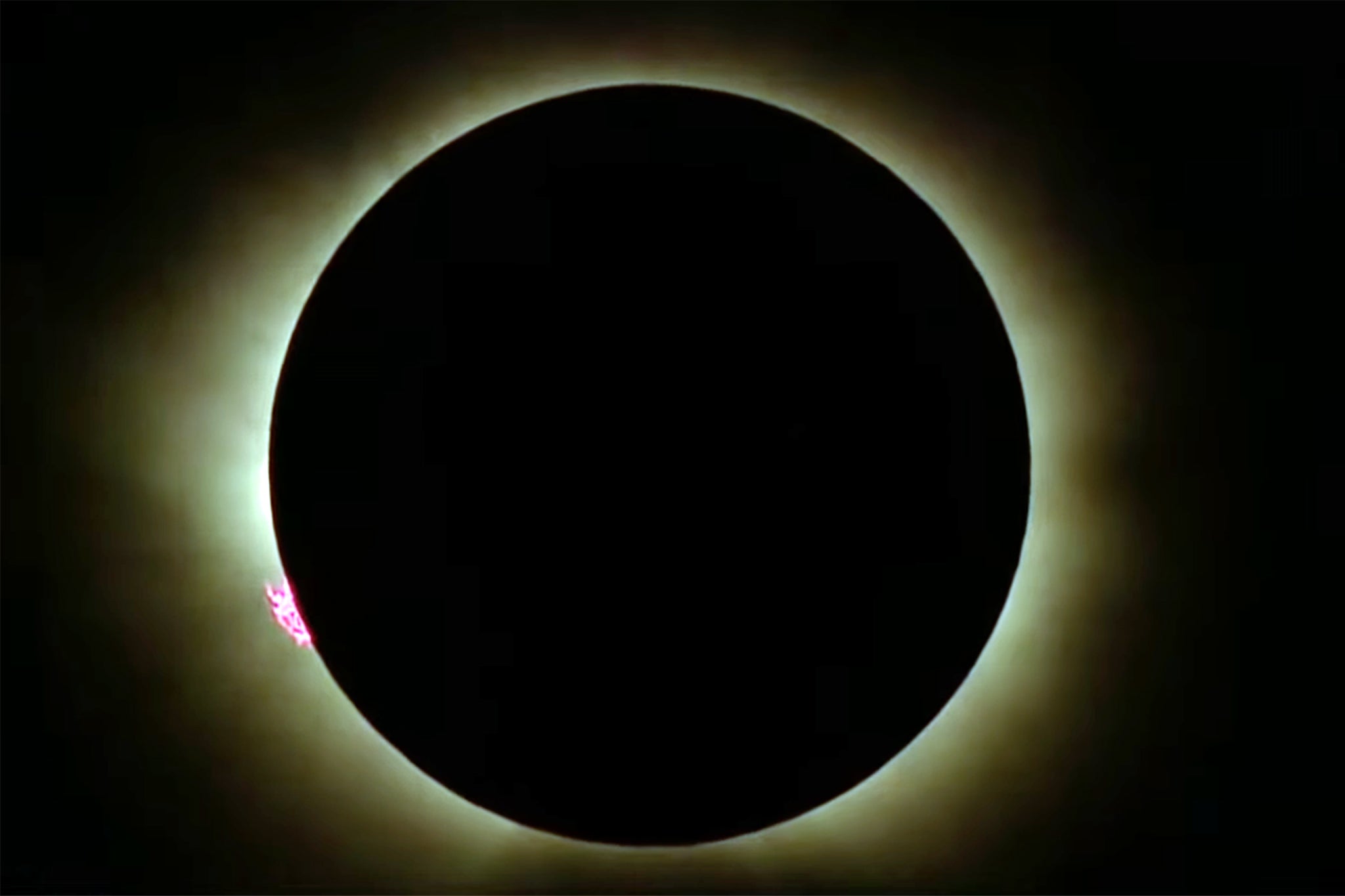 The total eclipse seen from Iceland