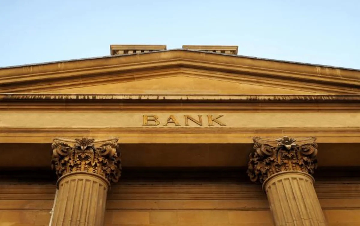 Is the Options Market Predicting a Spike in Banco Santander Stock?