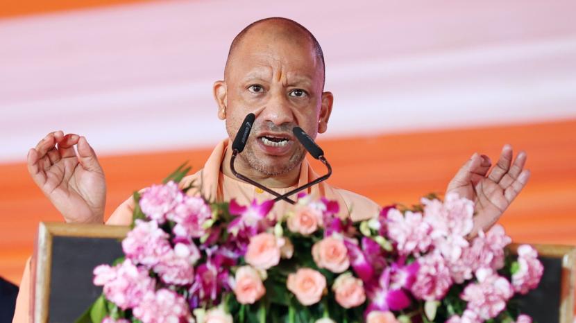 Uttar Pradesh Chief Minister Yogi Adityanath addresses the Fifth Convocation Ceremony of Dr Ram Manohar Lohia National Law University, in Lucknow, October 17, 2026. Uttar Pradesh Chief Minister Yogi Adityanath addresses the Fifth Convocation Ceremony of Dr Ram Manohar Lohia National Law University, in Lucknow, October 17, 2026.