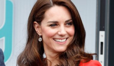 Kate Middleton's ultra waist-defining sundress couldn't be more on-trend this summer