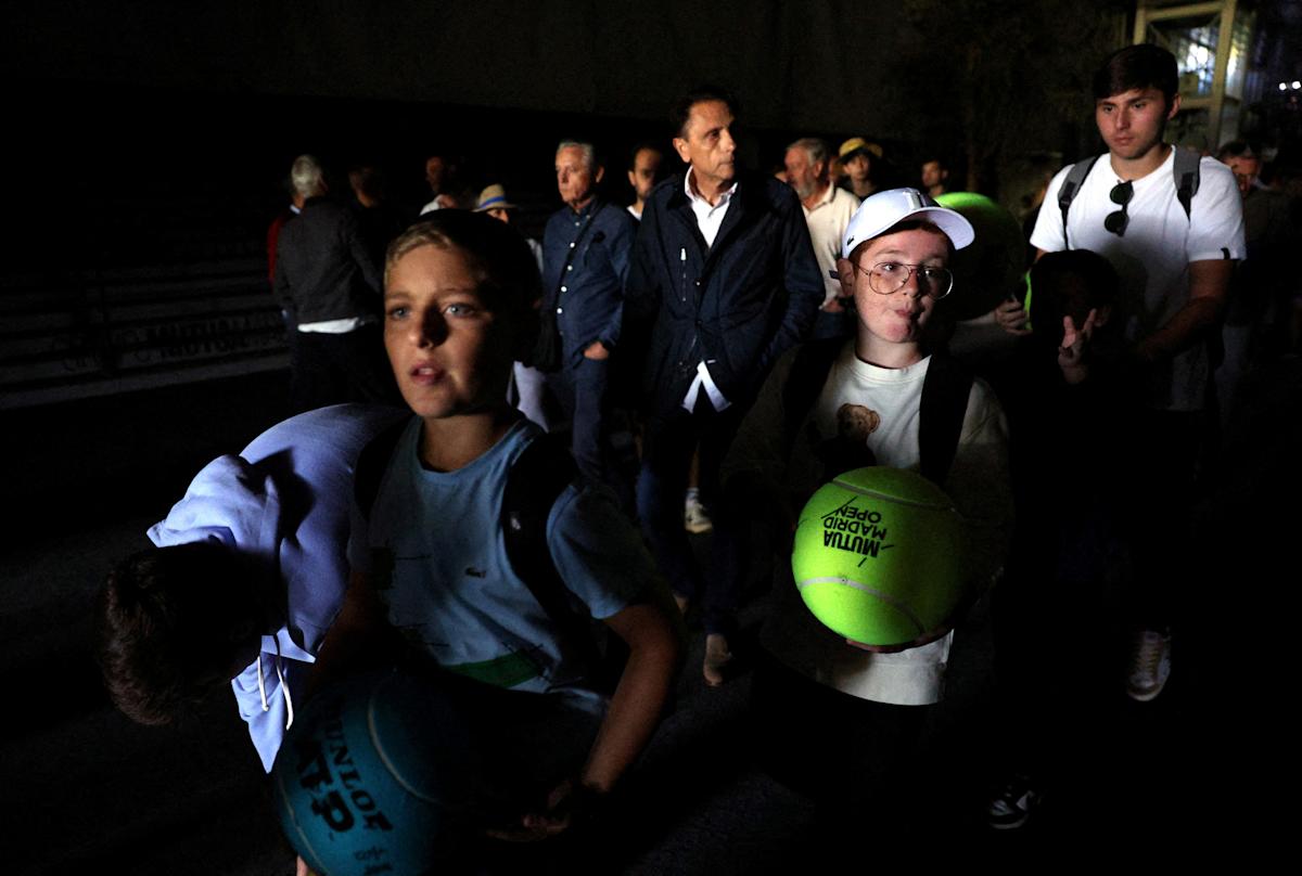 Major blackout could last up to 10 hours