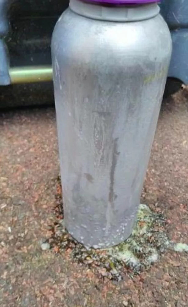 A photo of an acid canister shared on Encrochat messages between Deli Mob thug Jonathan Gordon and Philip Waugh