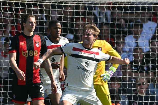 Manchester United striker Rasmus Hojlund celebrates after scoring the equalising goal against Bournemouth