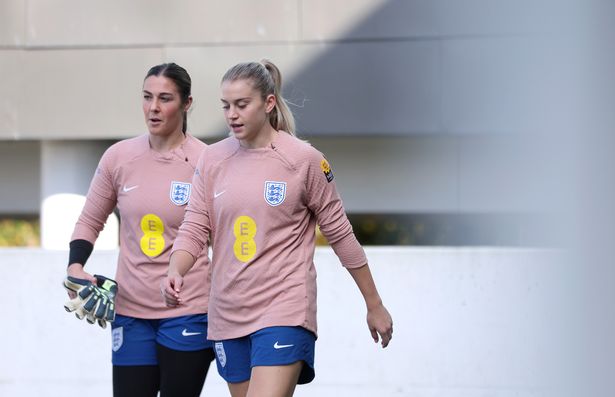 Mary Earps and Alessia Russo are among the Lionesses to back Ian Wright