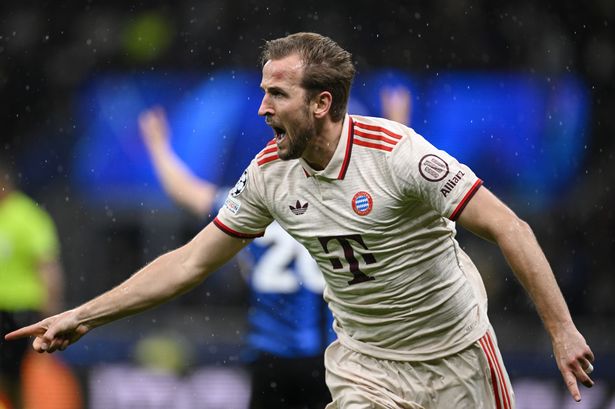 Harry Kane of Bayern Munchen celebrates his goal during the UEFA Champions League 2024/25 Quarter Final Second Leg match between FC Internazionale Milano and FC Bayern München at San Siro on April 16, 2025 in Milan, Italy.