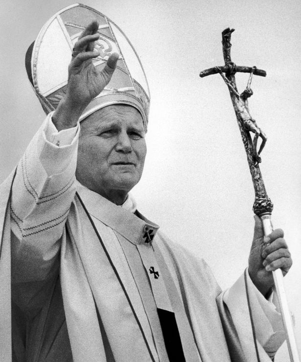 Pope John Paul II salutes worshippers at Heaton Park