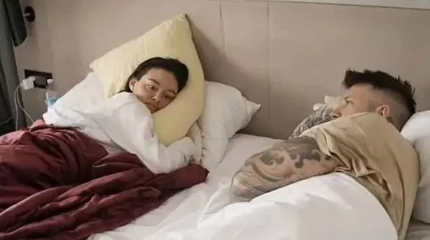 Dave and Veronica were seen sharing a bed and getting cosy
