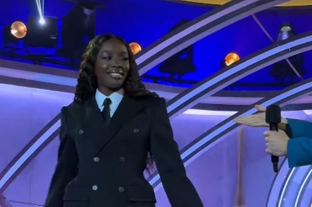 AJ was wearing a stunning double breasted suit for the live eviction show