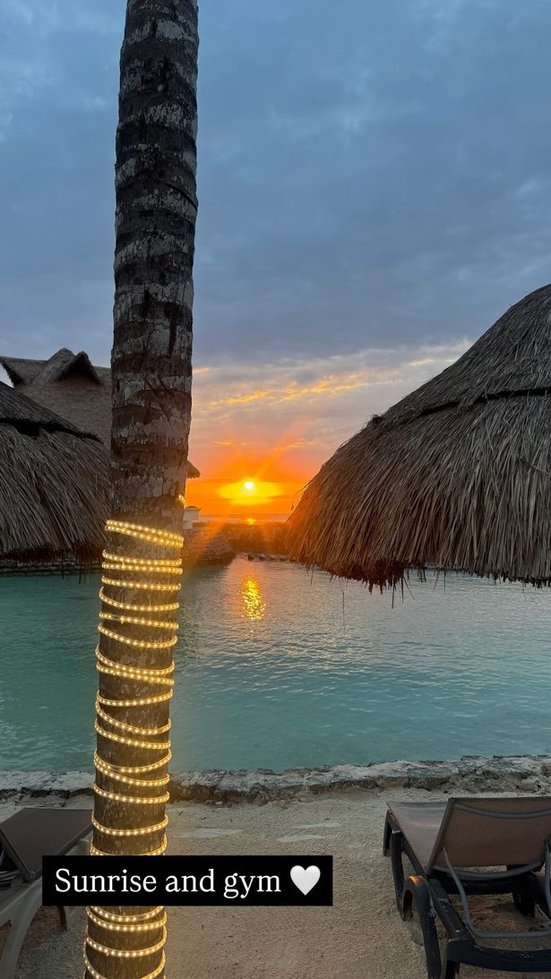 Sunset pic posted by Jac Jossa on holiday