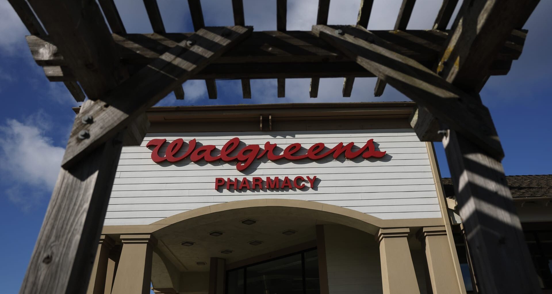 Walgreens to pay $300 million in U.S. opioid settlement