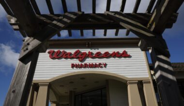 Walgreens to pay $300 million in U.S. opioid settlement