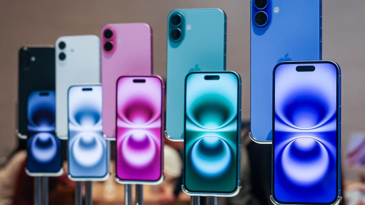 Apple in 'eye of storm' as Trump tariffs on China remain high, causing possible iPhone price hikes