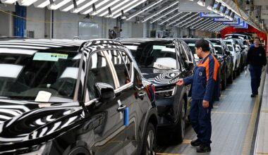 earnings, tariffs and data in focus