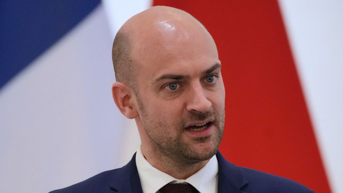 Russia's Easter truce in Ukraine was a 'charm offensive' for Trump, France says