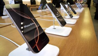 How Apple is airlifting tonnes of iPhones to avoid Trump's tariffs