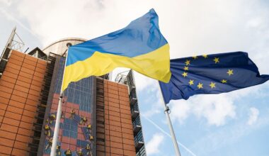 Brussels rejects Russian recognition of Crimea and sanctions relief included in leaked US proposal