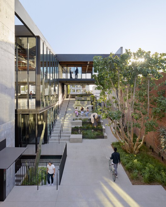 1640 14th St Commercial & Offices / HGA - Exterior Photography