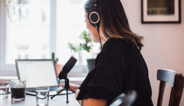 How Solopreneurs Are Scaling Past Six Figures (Without a Team)