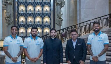 Sheikh Hamdan meets Indian cricketers, presented 'Dubai 11' jersey by captain Rohit Sharma