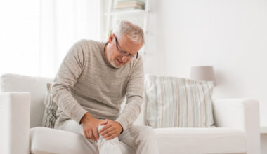 Poor knee health in older adults: 5 exercises to improve joint strength | Health