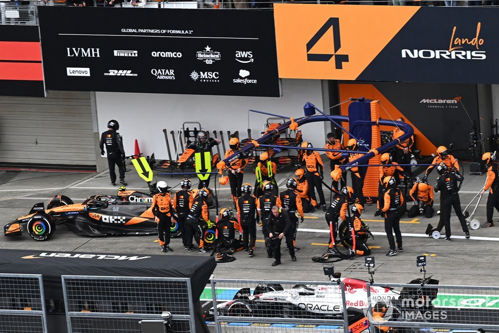 Lando Norris, McLaren, Max Verstappen, Red Bull Racing