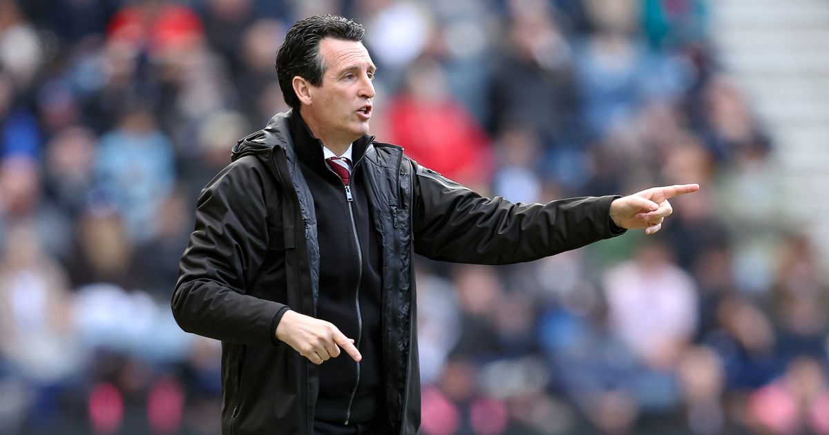 Aston Villa: 150 Years - Squads and Souvenirs