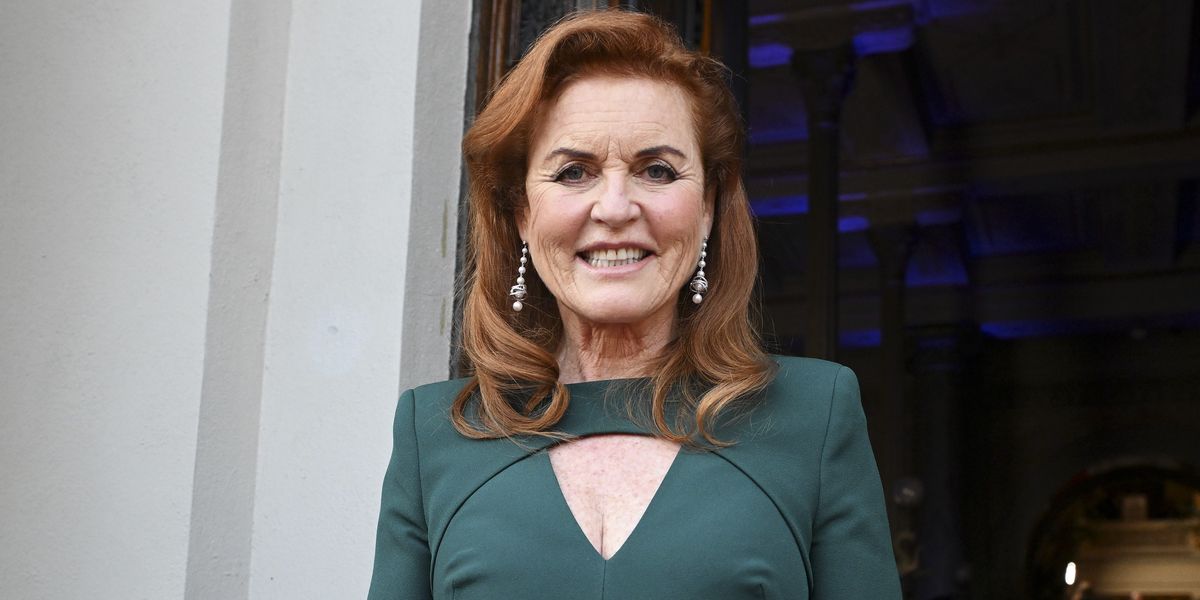 Sarah Ferguson marks special occasion with photo of rarely seen royal family members