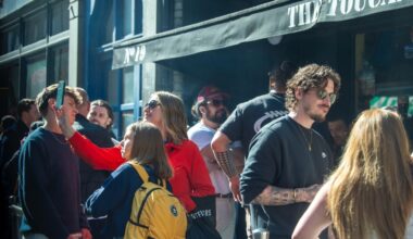 Hollywood action hero stuns fans as he sinks pint outside London pub - would you have spotted him?