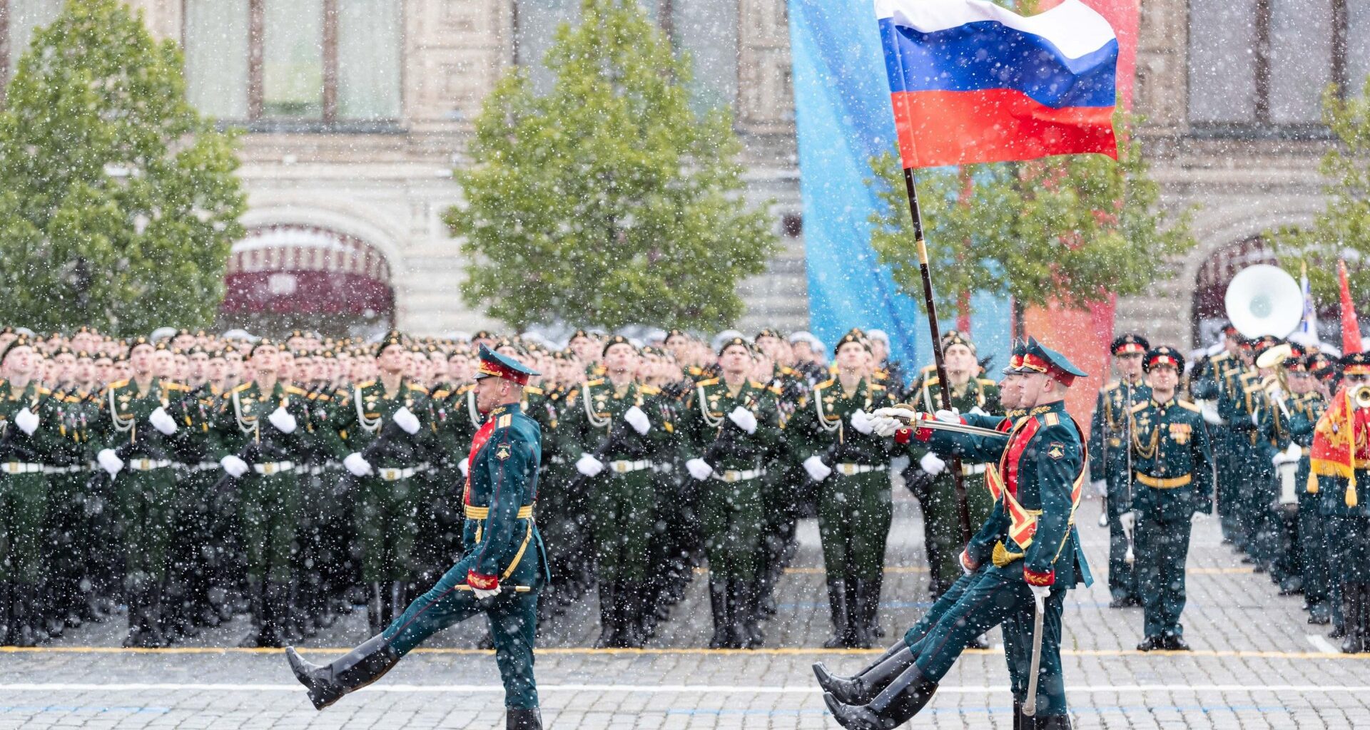 Russia could invade Europe by 2029 - and Putin is massing 3 MILLION soldiers, warns top German general