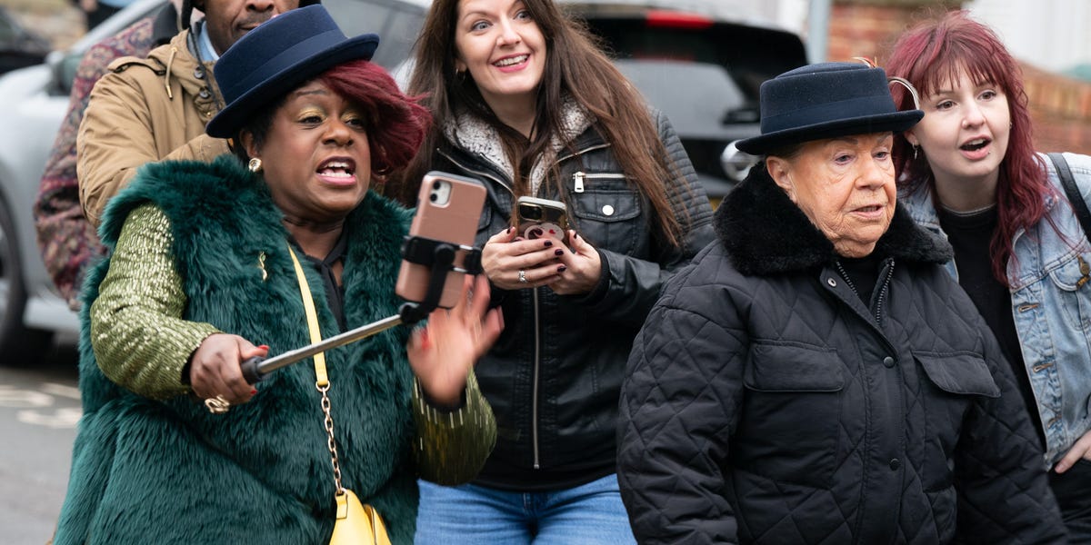 EastEnders fans brand Kim and Mo "so wrong" in death storyline