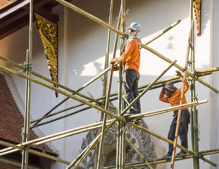 From Common Sight to Cultural Symbol: The Rise and Decline of Bamboo Scaffolding in Hong Kong - Image 2 of 20