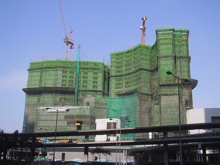 From Common Sight to Cultural Symbol: The Rise and Decline of Bamboo Scaffolding in Hong Kong - Image 8 of 20