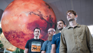 Crystal clues on Mars point to watery and possibly life-supporting past